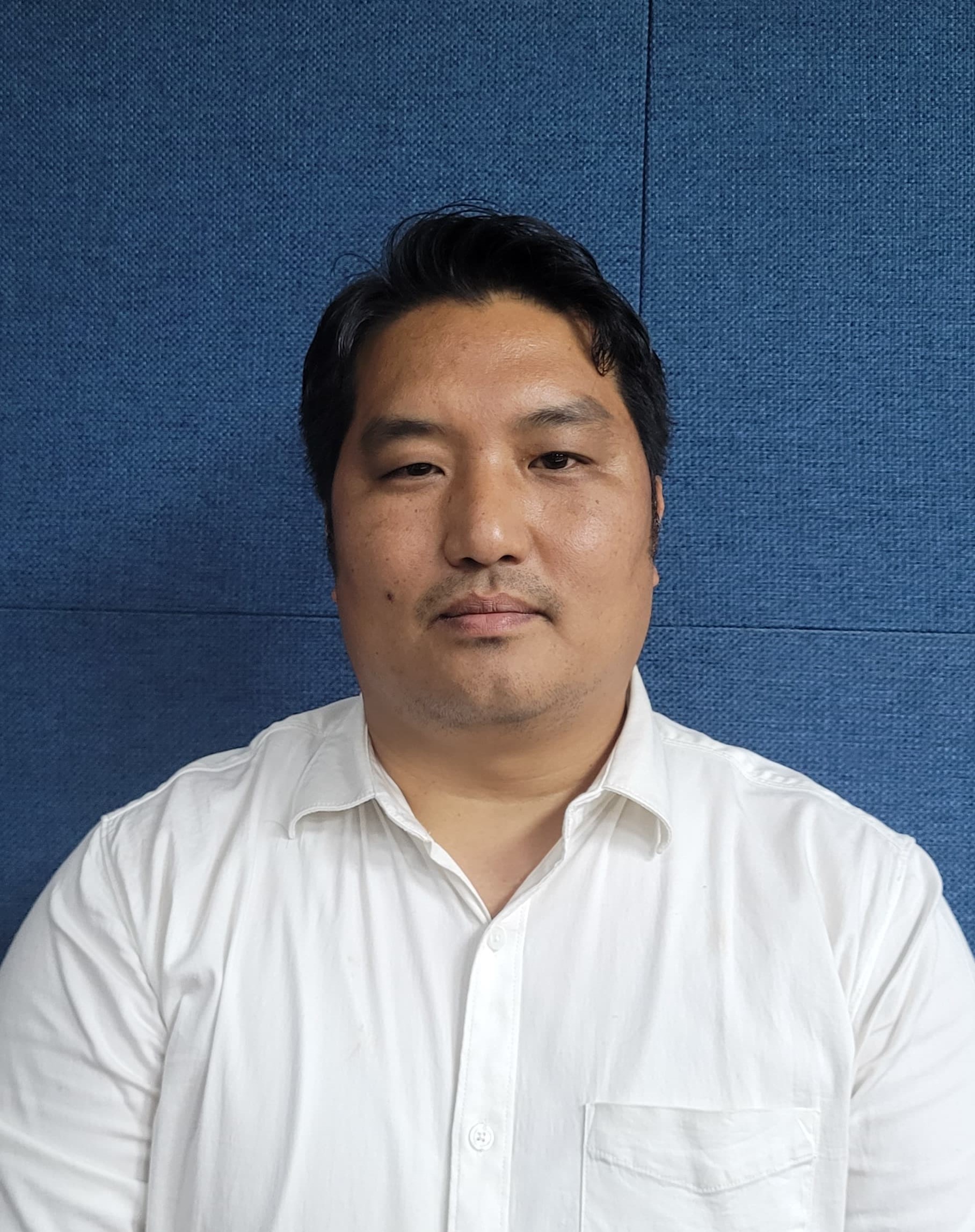 Dr. Nyajum Lollen