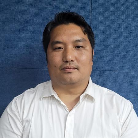 Dr. Nyajum Lollen